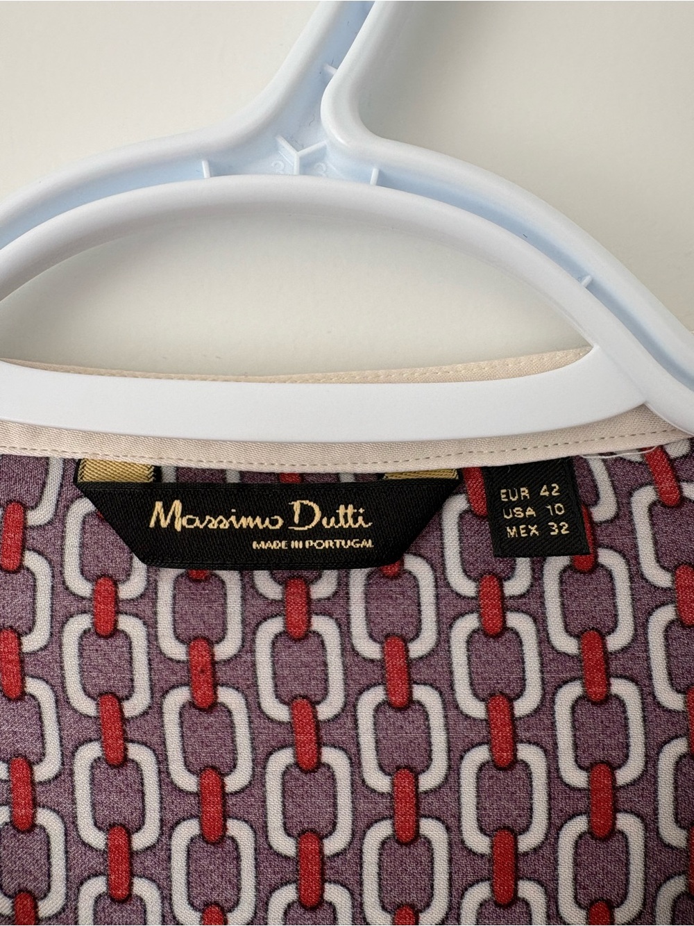 3 FOR $50 | Massimo Dutti Maroon Patterned Button-Down Blouse with Cream Trim - Picture 6 of 6